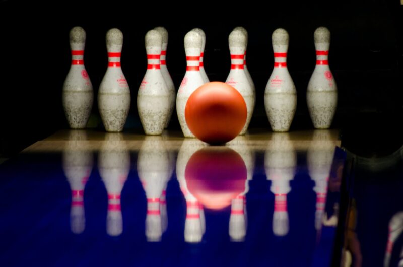 How Long Does a Game of Bowling Take? Split Happens Bowling